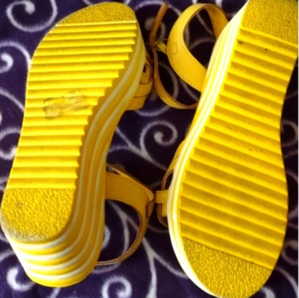 Wedges - Picture 2 of 5